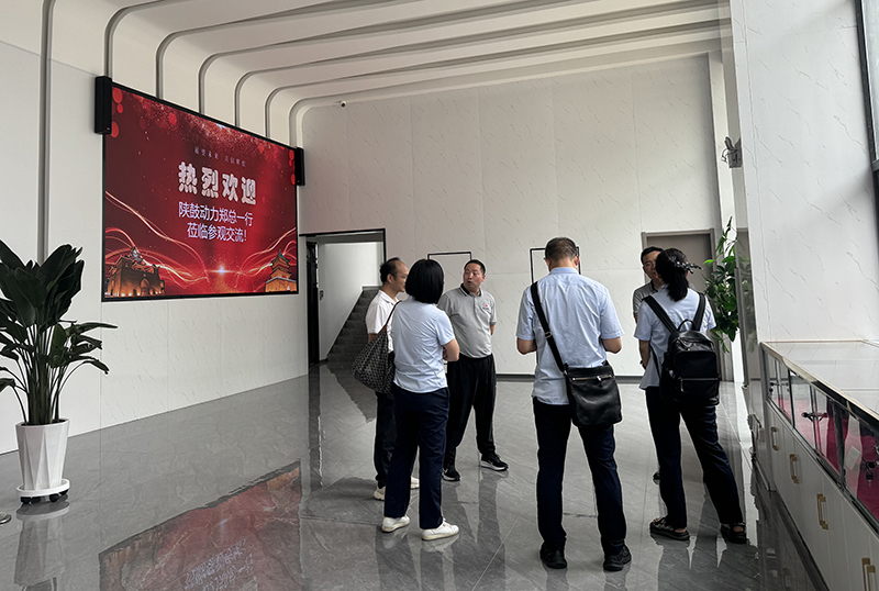 陜鼓動力鄭總一行蒞臨國盛激光參觀交流